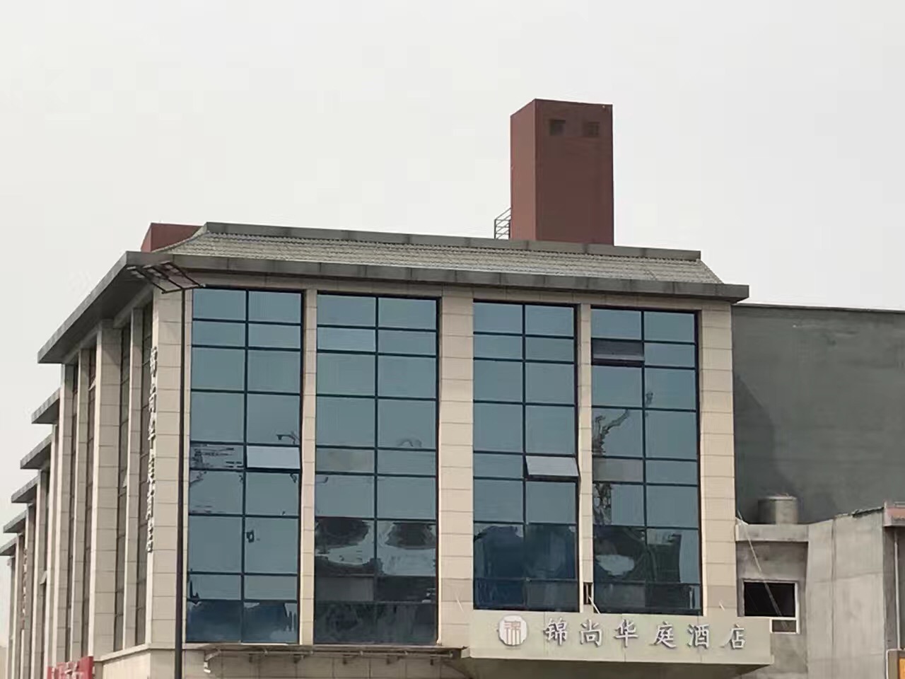 玻璃幕墻